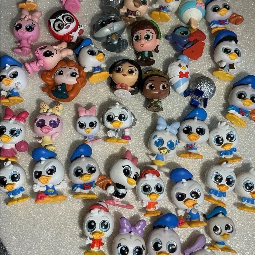 Disney Doorables toy lot mostly Donald Duck